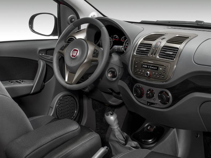  Fiat Grand Siena Essence 2012 года  (фото 2 из 25)
